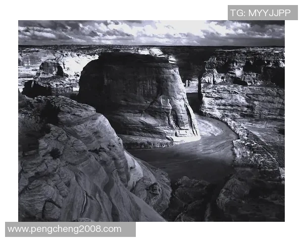 亚当斯的传奇人生与时代交错的辉煌历程探秘